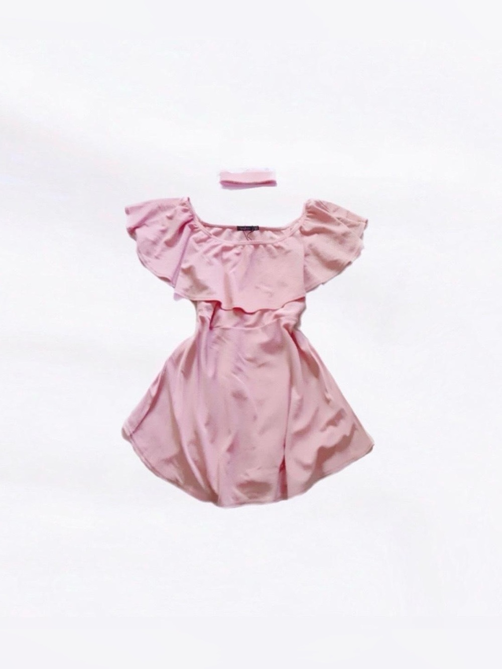 boohoo ⋆ flounce dress w/ choker